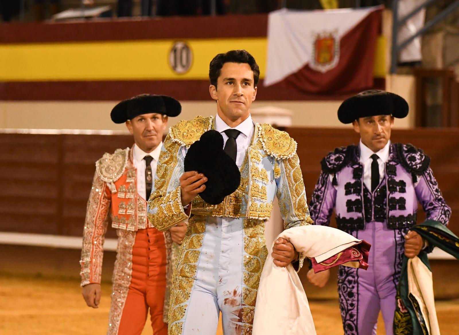 Juanito y Jorge Molina cortan una oreja en la primera clasificatoria de la Copa Chenel 2025