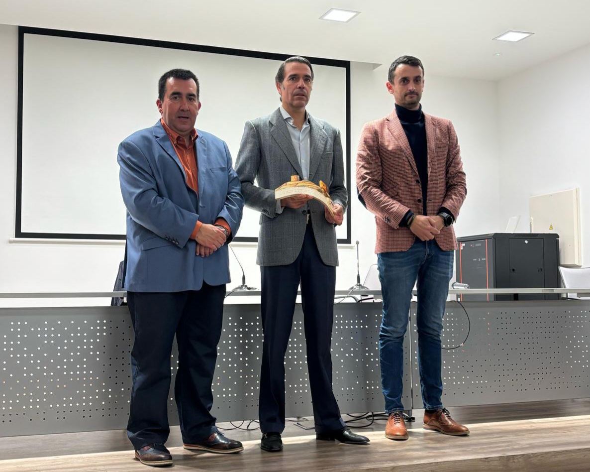 Uceda Leal, exhibición de torería en Lorca: “El clasicismo es eterno, es el toreo que mamé desde niño”