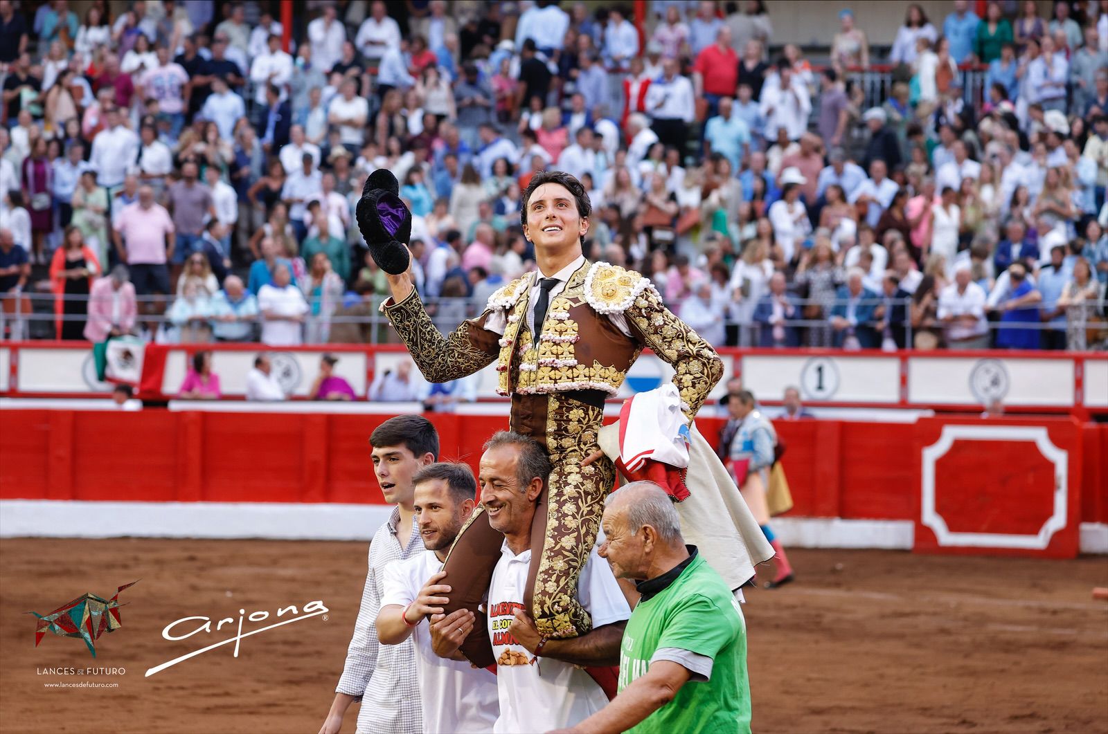 Roca Rey apuesta por la corrida de Victorino Martín y hará doblete en la Feria de Santander