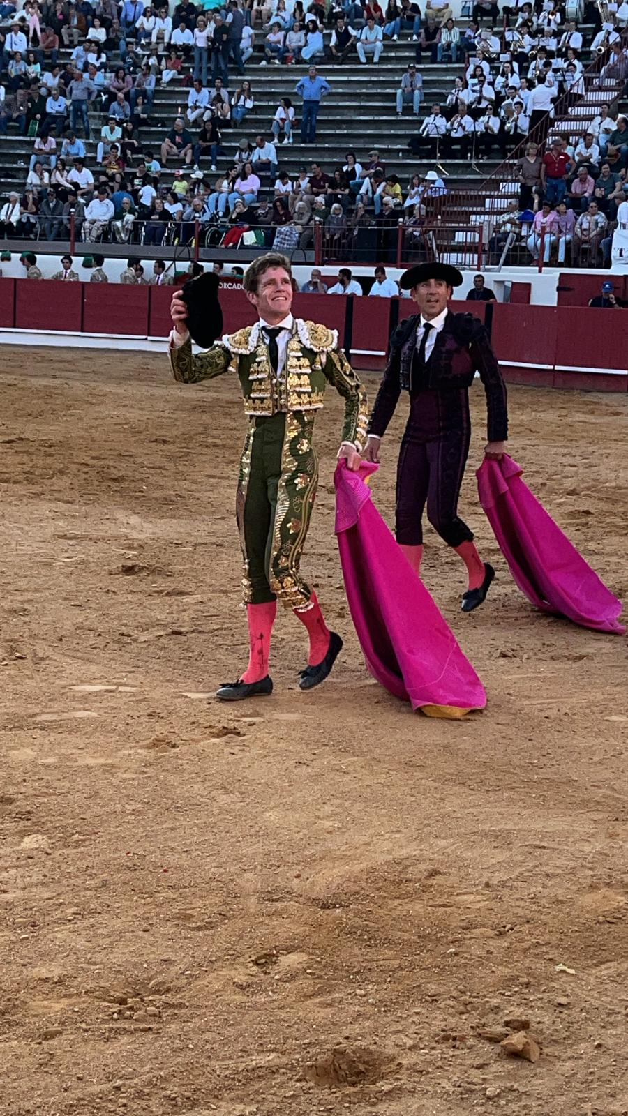 Borja Jiménez sigue agrandando su historia con Portugal: casi lleno en Almeirim, donde queda triunfador de la tarde