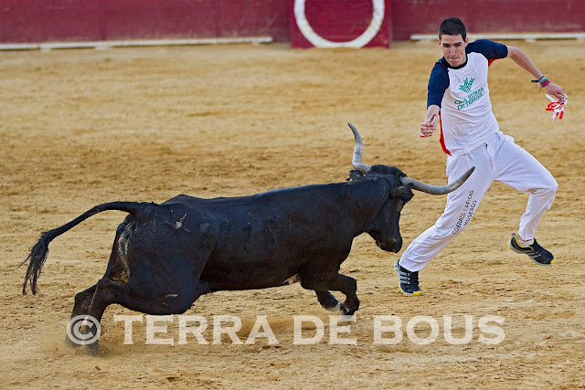Teruel: Unos populares de 'alto voltaje' por el 90º aniversario