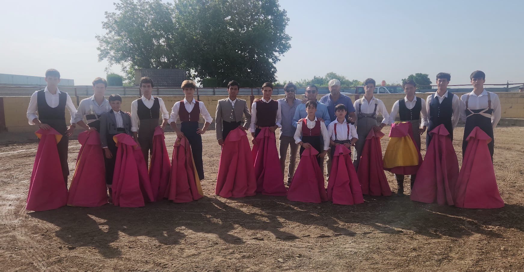 Nueva jornada de campo para las escuelas taurinas de Guadalajara y Huesca en la ganadería de Hermanos Marcen