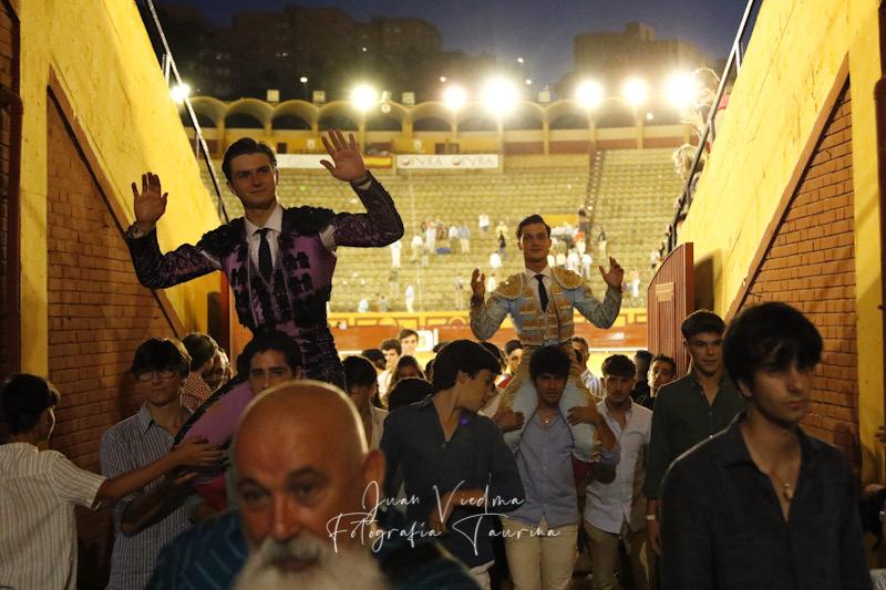 Juan Jesús Rodríguez y Ruíz de Velasco, a hombros en el primer festejo de la Feria Real de Algeciras
