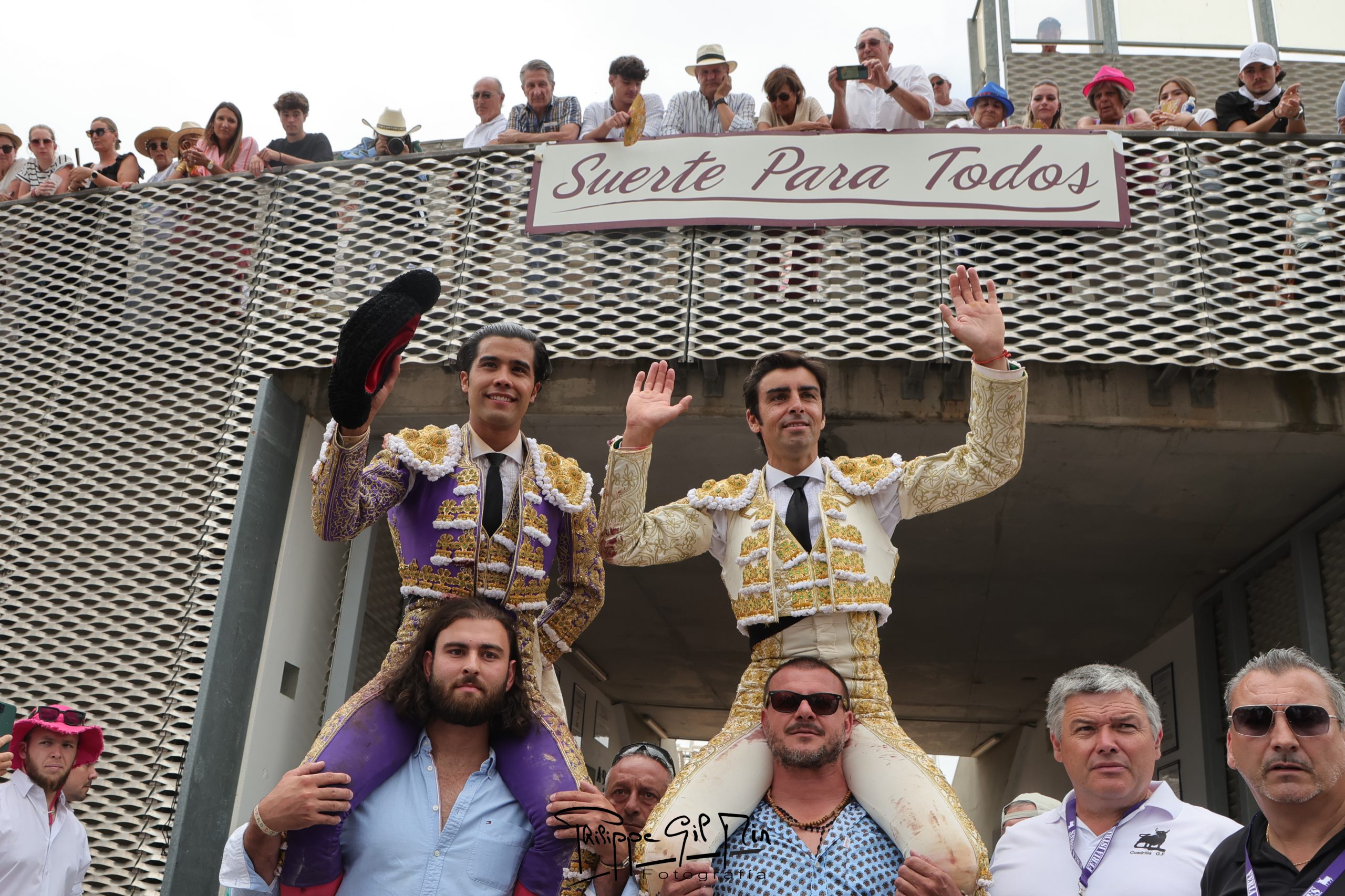 Perera impone su rotundidad y San Román su valor en la matinal de Istres