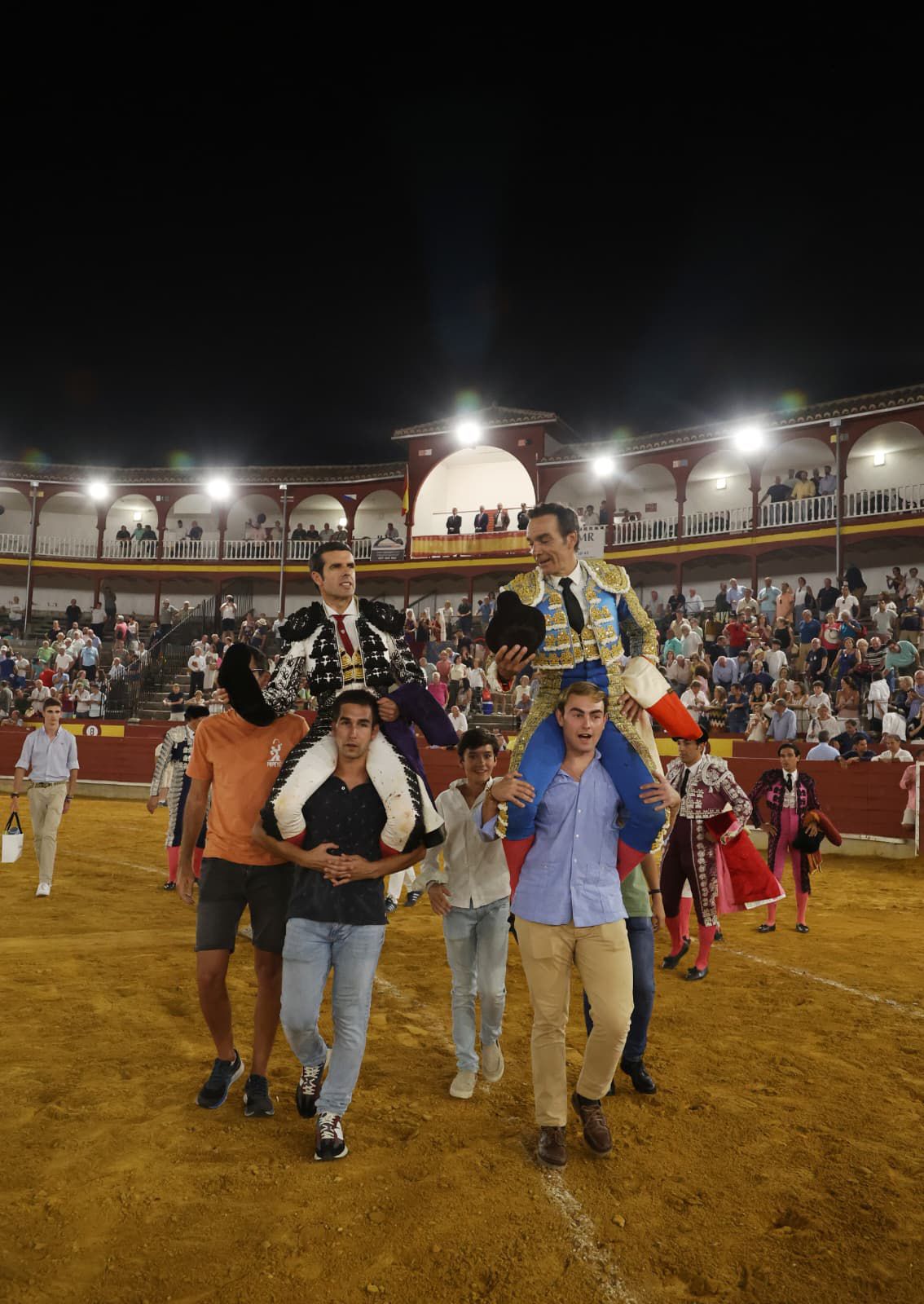 El Cid y Emilio de Justo, por la puerta grande