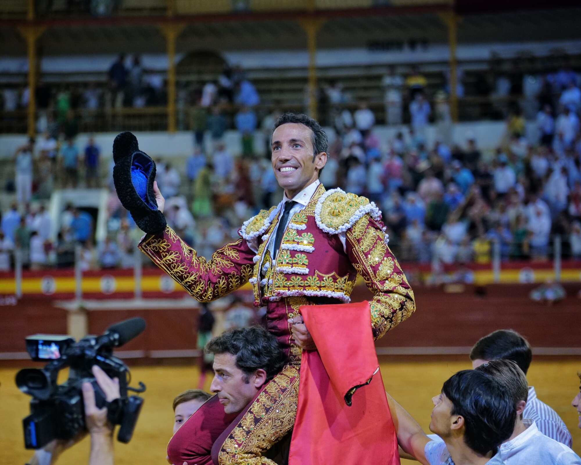 Rotunda tarde de David de Miranda en la segunda de abono de Almería