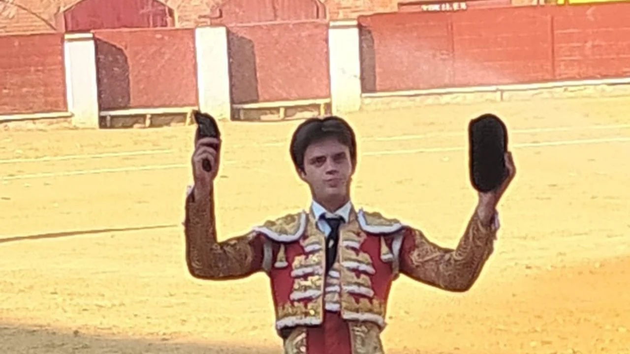 Cristiano Torres corta la única oreja en una exigente novillada