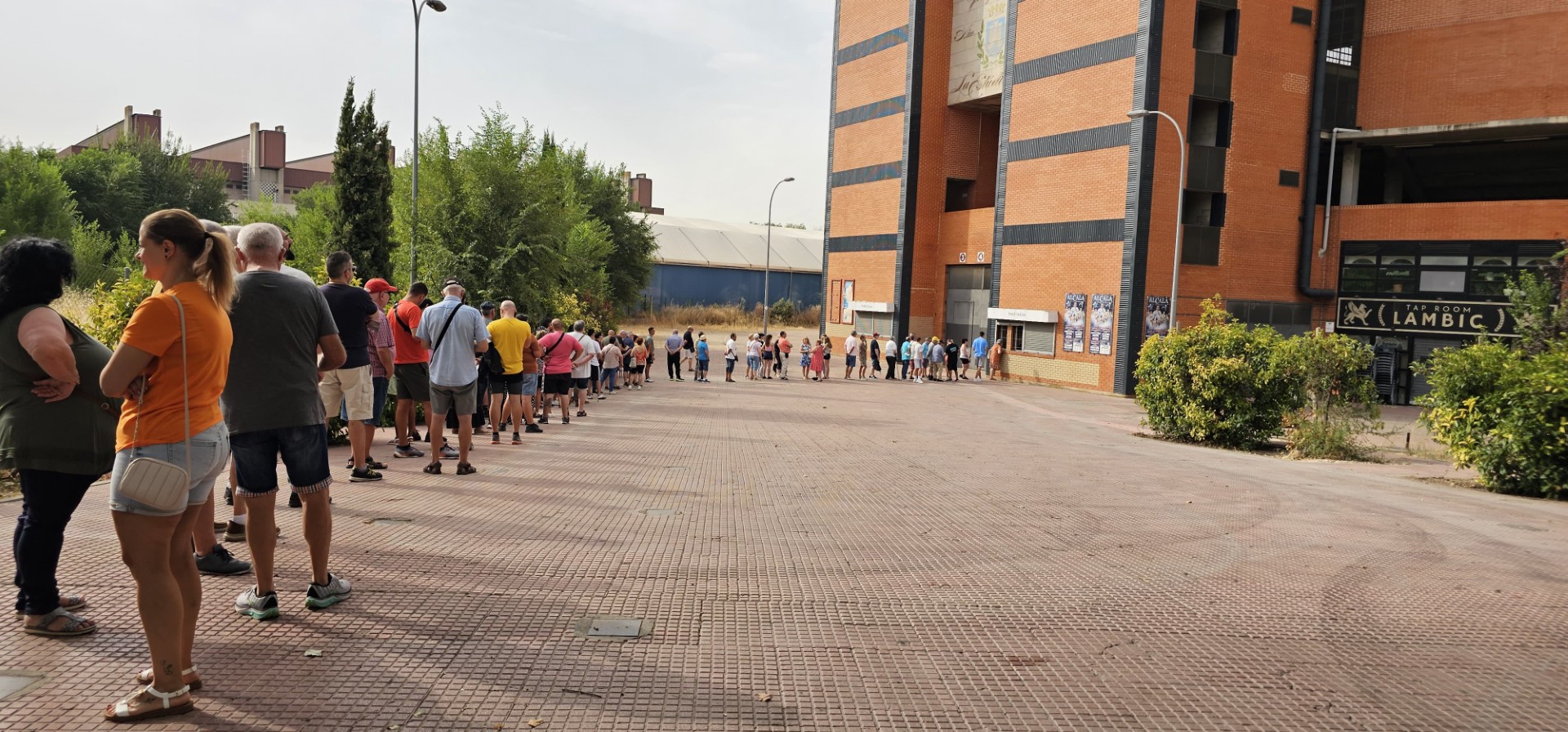 Alcalá vibra con su feria en la apertura de taquillas