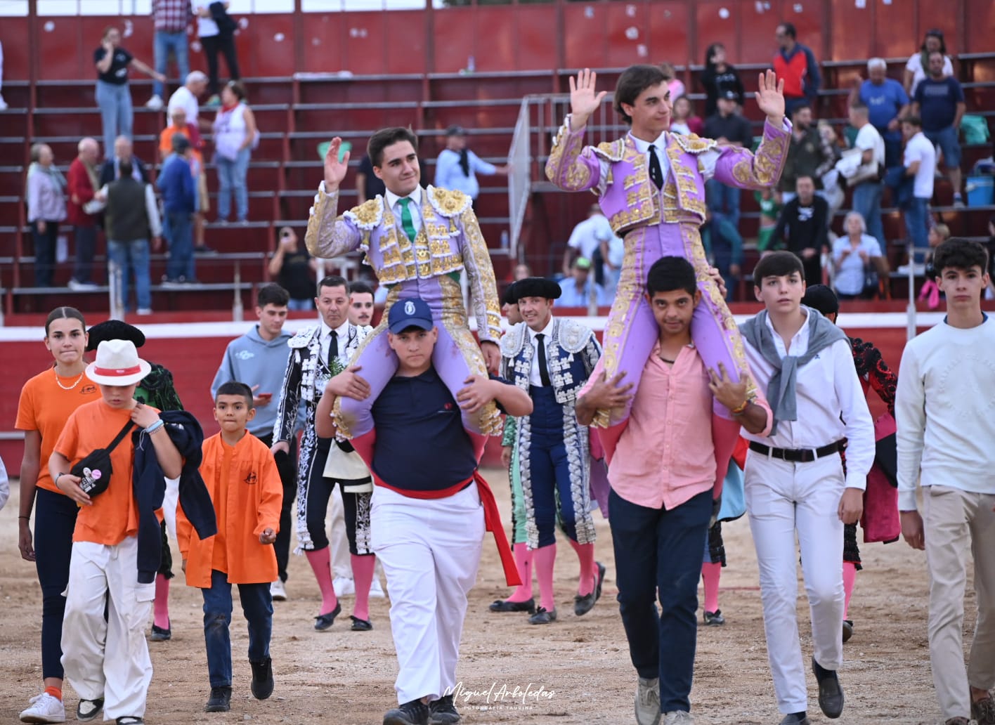 Castella, Rufo, Serrano y Robleño, nombres propios de la jornada taurina