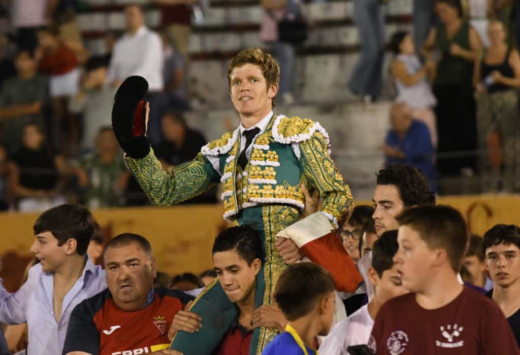 Borja Jiménez abre la Puerta Grande en Guadalajara con el toreo más rotundo
