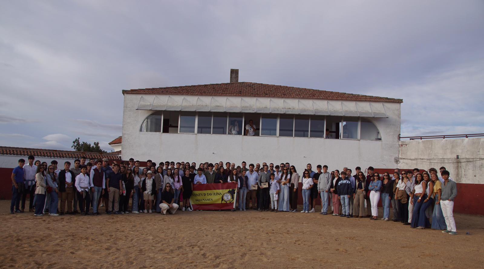 Juan Ortega comparte una jornada campera con la Juventud Taurina de Salamanca en la ganadería de Domingo Hernández