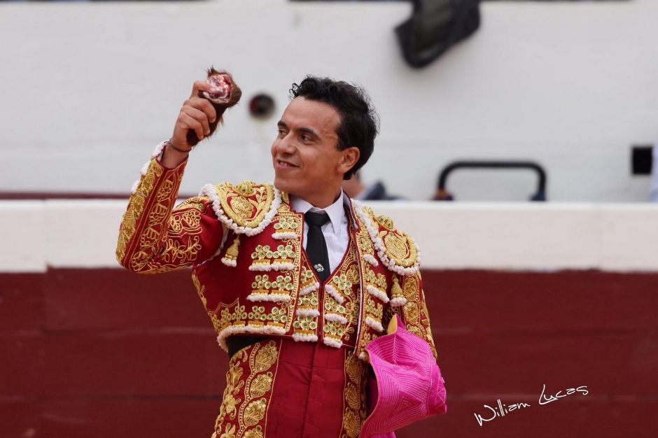 Juan de Castilla reaparece con oreja en Dax