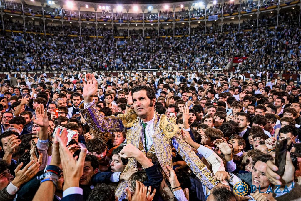 Día histórico: Morante y Robleño se cortan la coleta con una confirmación de peso de Sergio Rodríguez
