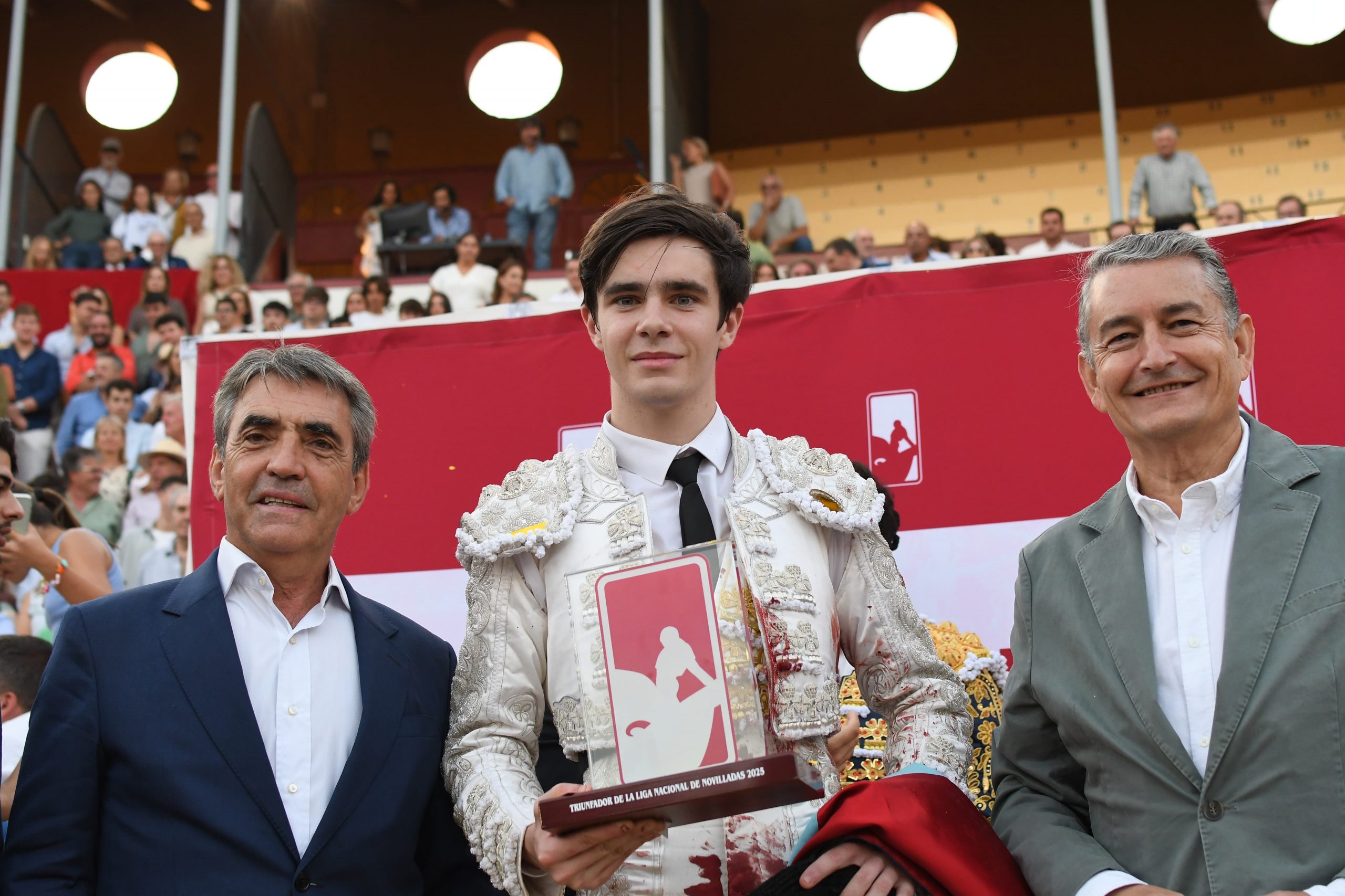 Mario Vilau se proclama triunfador de la Liga Nacional de Novilladas 2025 en Sanlúcar de Barrameda