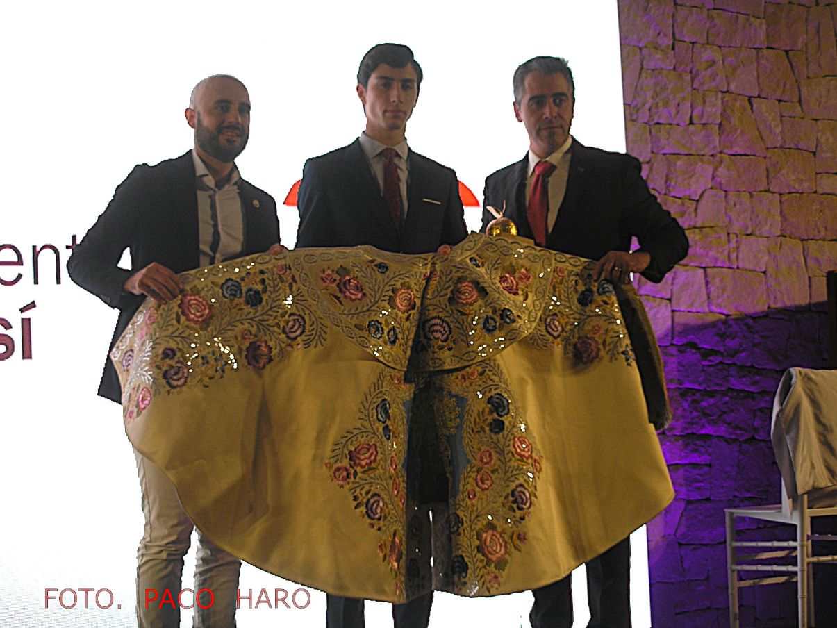 Algemesí premia lo mejor de la Semana Taurina 2025 en una gala marcada por la emoción y el reconocimiento