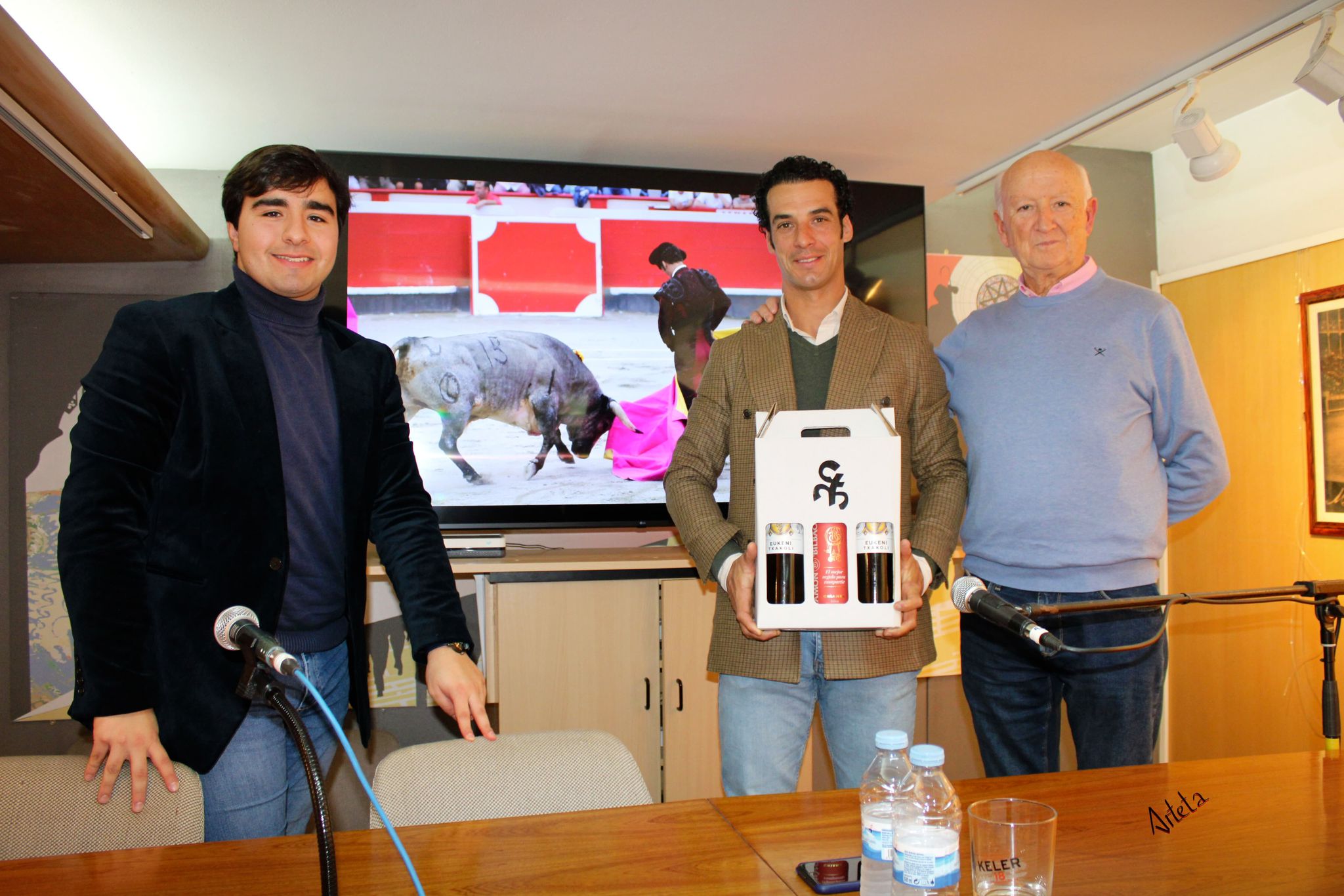 Morenito de Aranda pone el "broche de oro" a la Semana Cultural del Club Taurino Mazzantini con un lleno absoluto en Llodio