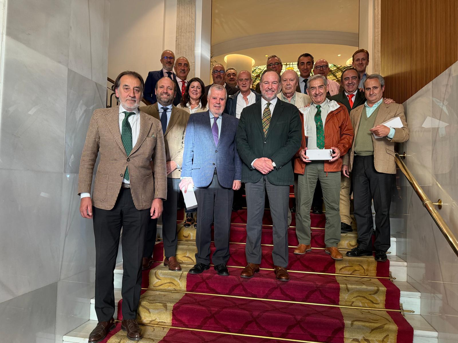 David de Miranda, Juan Pedro Domecq y Juan del Val, galardonados con los Premios “Pepe Luis Vázquez” de la Fundación Caja Rural del Sur