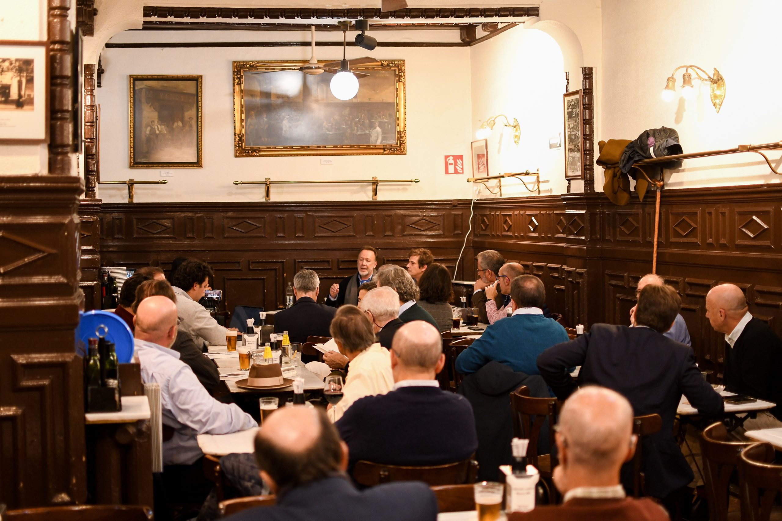 La Fundación Toro de Lidia presenta “51 periodistas hablan de toros”, un libro que reivindica la mirada generalista sobre la Tauromaquia