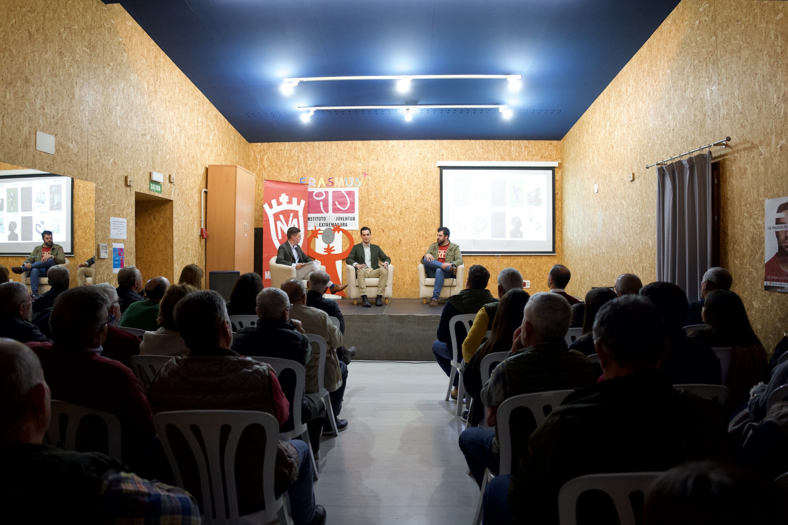 Herrera del Duque homenajea a David Galván tras su temporada 2025