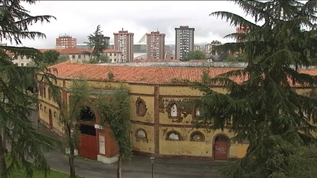 El Ayuntamiento de la localidad de Oviedo ha comunicado según informa el diario La Razón que las obras que tenía pensadas comenzar este próximo 2026 no se podrán realizar porque el mencionado ayuntamiento no cuenta ni con un solo euro