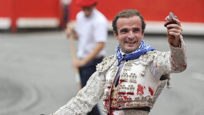 Damián Castaño protagonista en el Club Taurino de Bilbao