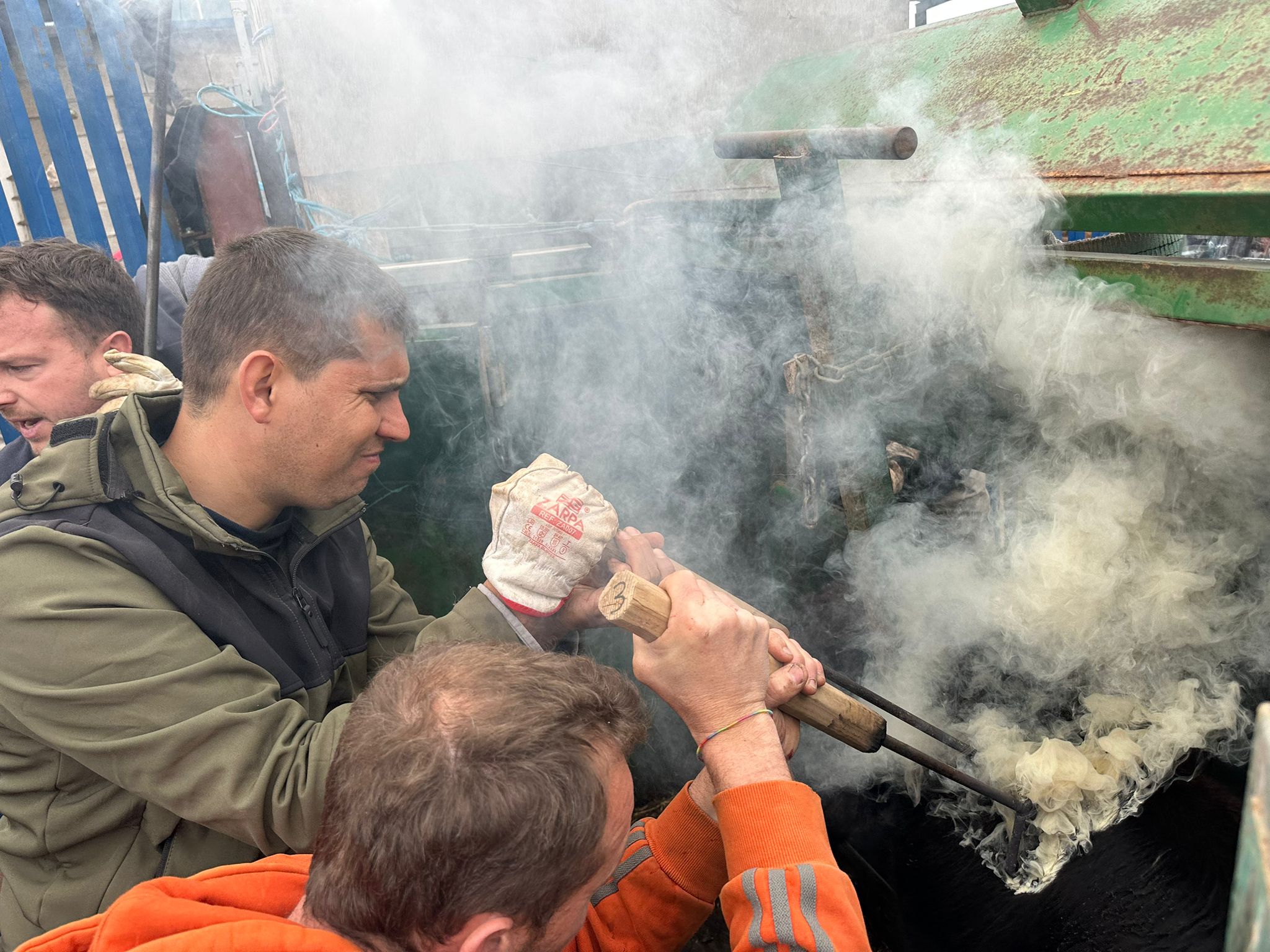 Colomer Hermanos cumple con la tradición del herradero en una completa jornada campera