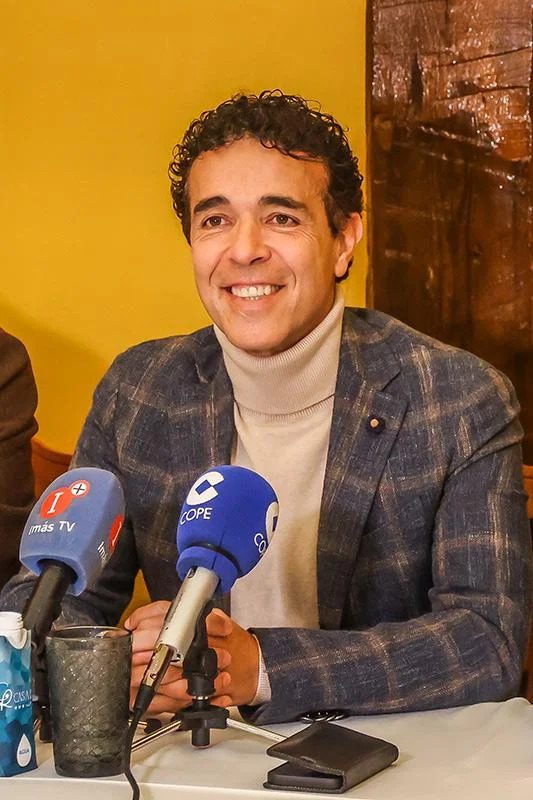 El Aula Cultural Zaudín analiza el miedo desde el ruedo y la medicina: “El miedo no se vence, se aprende a torear”