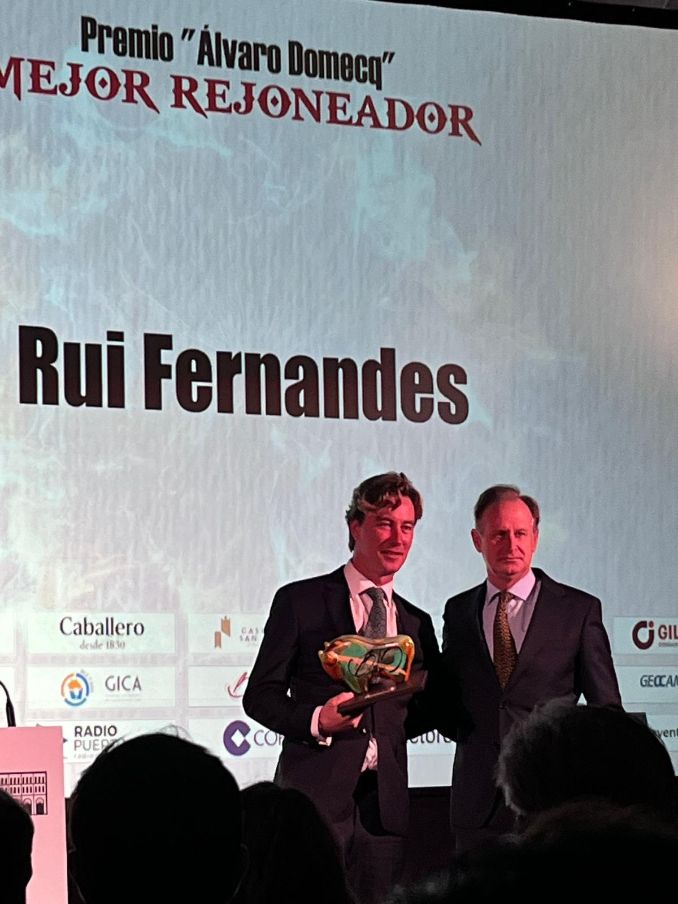 Rui Fernandes, premio ‘Álvaro Domecq’ al rejoneador triunfador en El Puerto