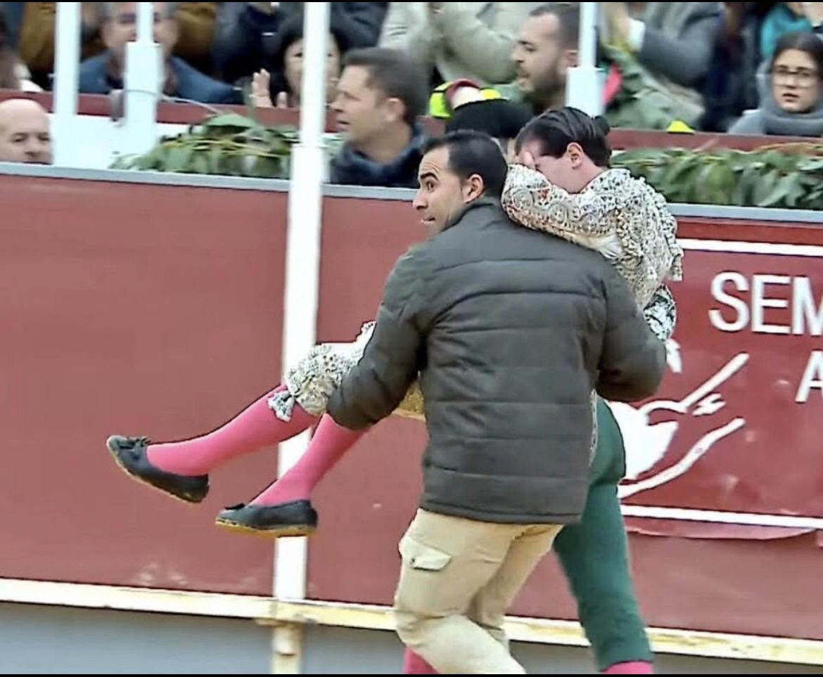 "El Exquisito" operado de la rodilla izquierda