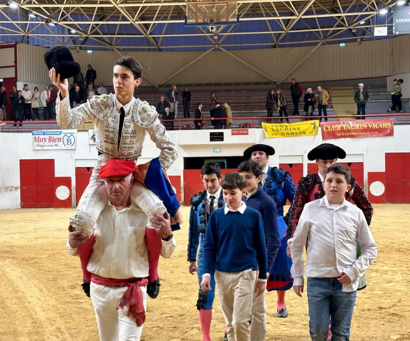 Julio Martín se impone en Arzacq y firma lo más destacado ante la encastada novillada de Sepúlveda