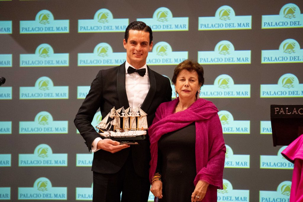 David Galván recibe el Premio Arte y Valor de la Feria de Santiago 2025 en Santander