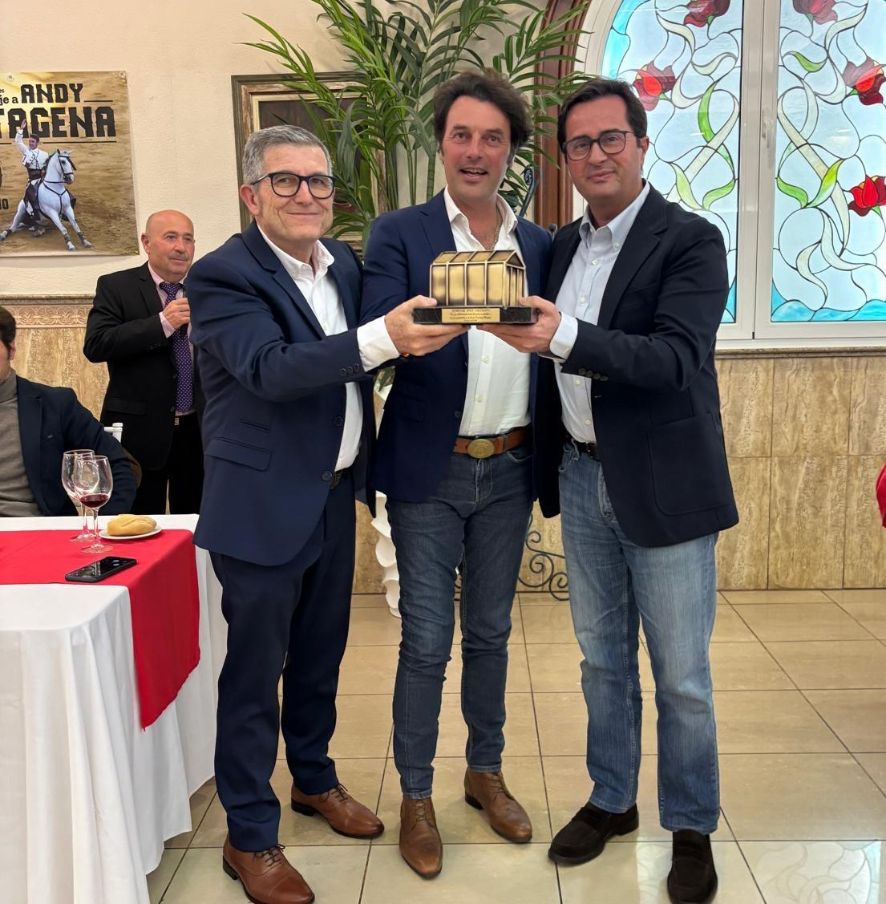 Más de 200 personas en el homenaje a Andy Cartagena en El Ejido