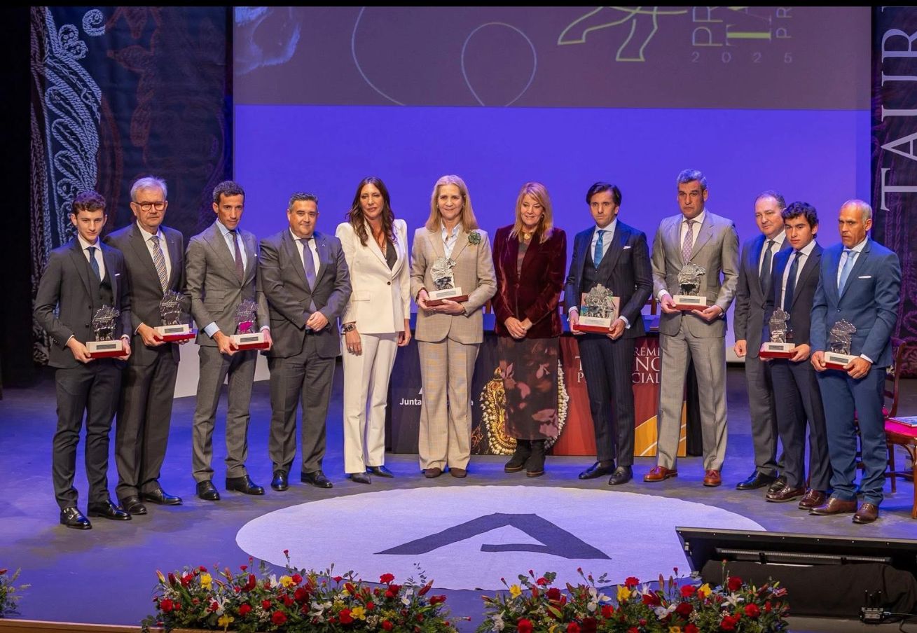 Loles López: “La tauromaquia forma parte de las raíces más profundas y de la identidad de Andalucía”