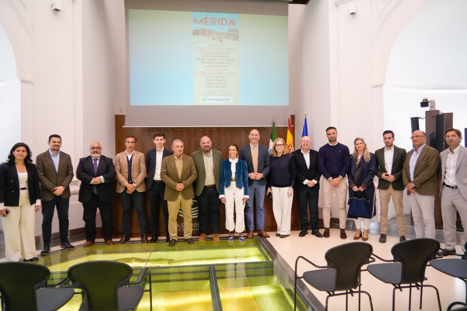 La Asamblea de Extremadura acoge la presentación de la feria taurina de Mérida