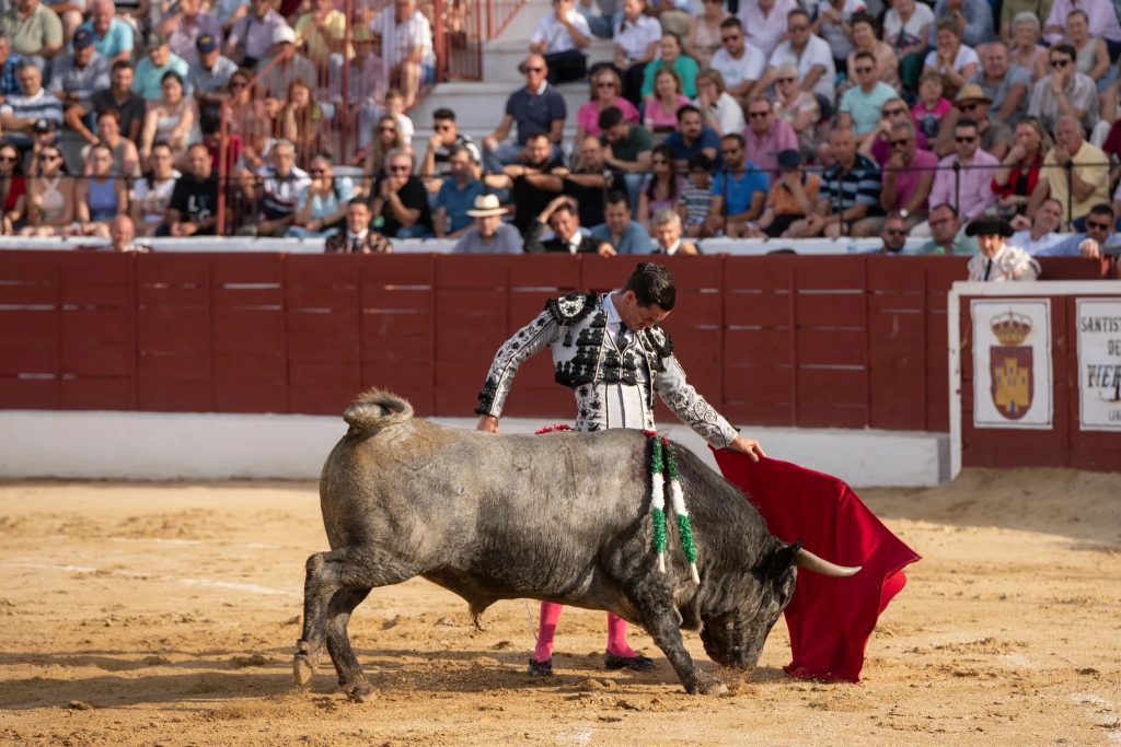 David Galván regresa a Santisteban del Puerto tras sus triunfos y lidera un cartel joven en la feria