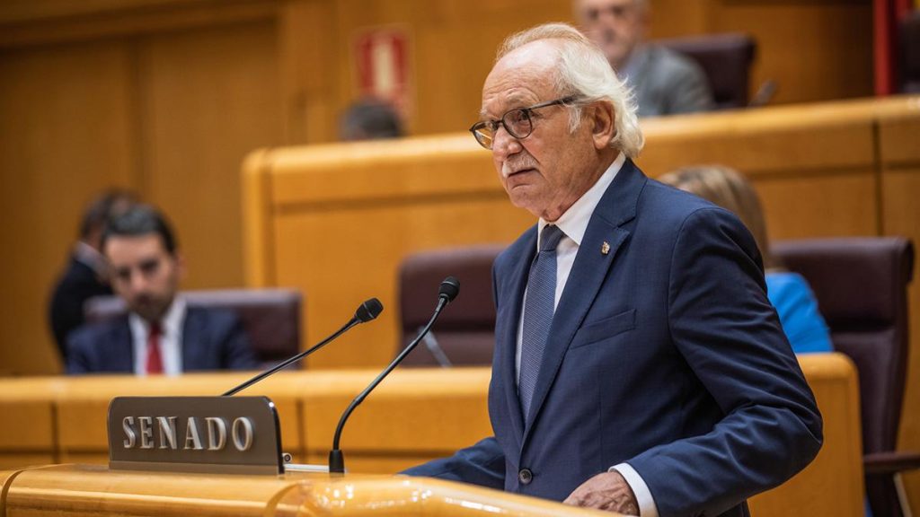 El Senado impulsa la protección del toro bravo y un plan de turismo internacional mientras reprocha la gestión de Urtasun