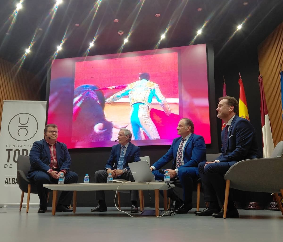 Ruiz Miguel y Dámaso González, ejes de una jornada de gran altura en la Semana Taurino-Cultural de Albacete