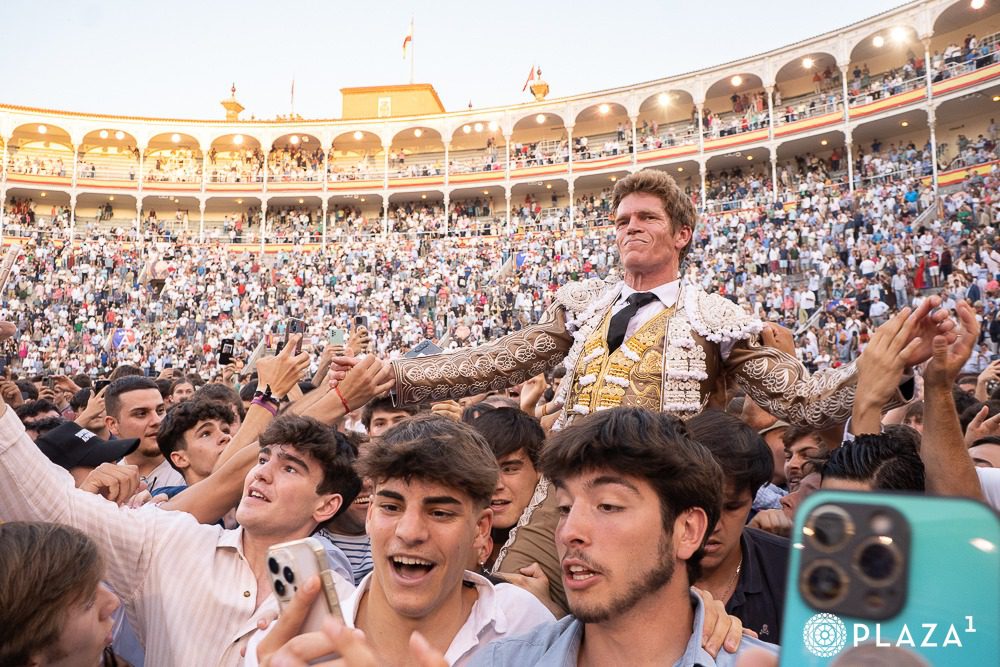 La juventud taurina se moviliza con Borja Jiménez para su encerrona en Las Ventas