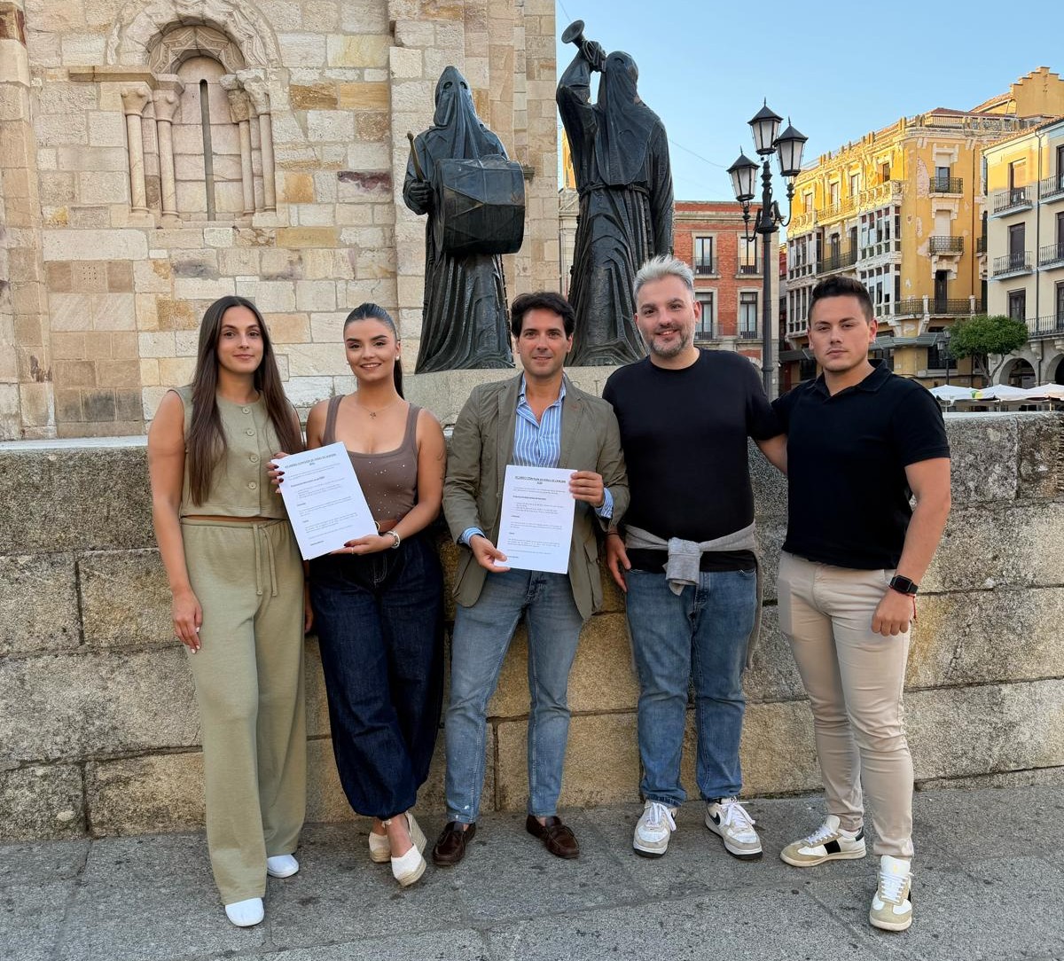 Tauroemoción y las peñas de Zamora renuevan su alianza para reforzar la feria de San Pedro