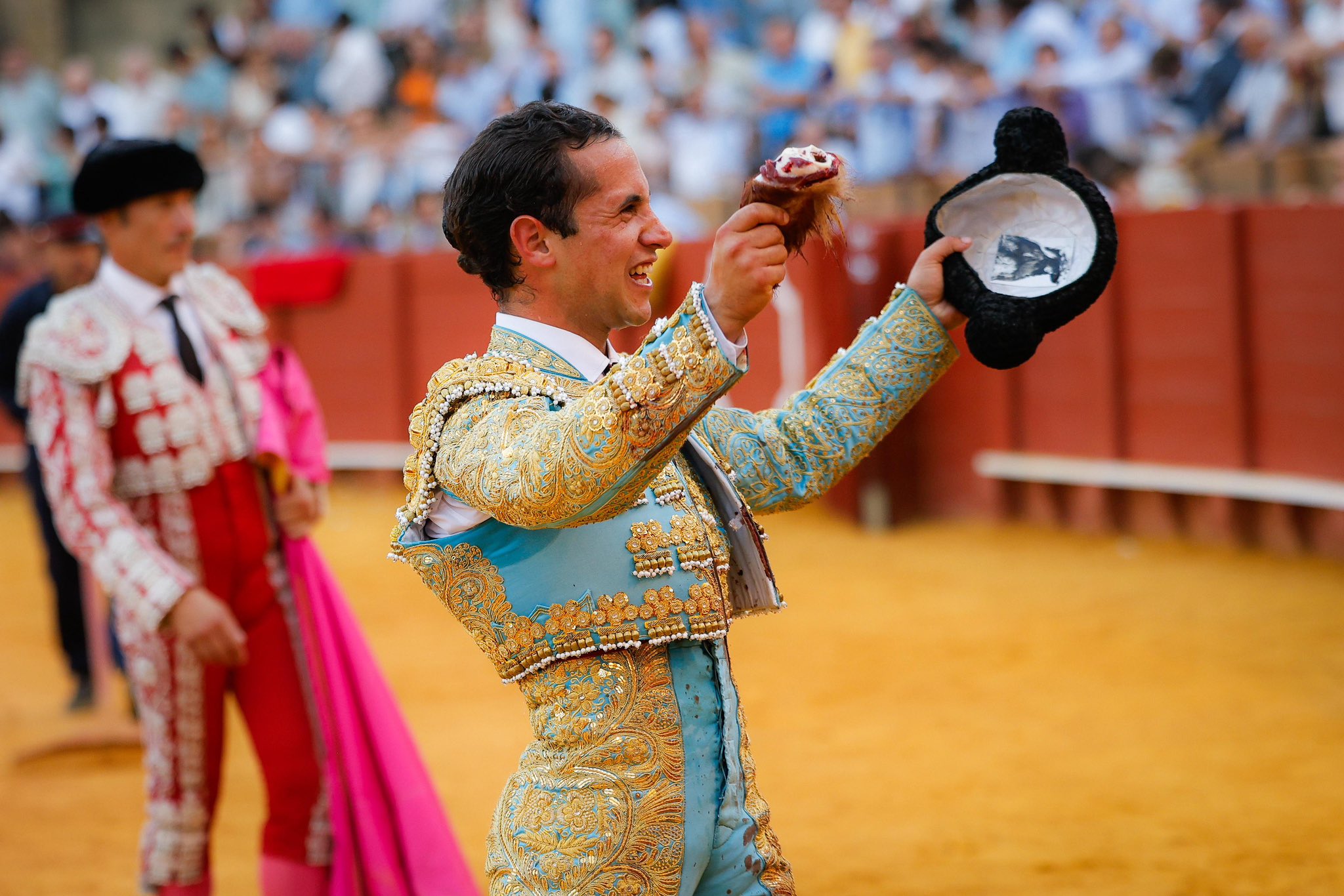 López Peregrino marca la novillada de Guadaira en Sevilla en una tarde de firmeza y opciones limitadas para Morilla y Ruiz de Velasco