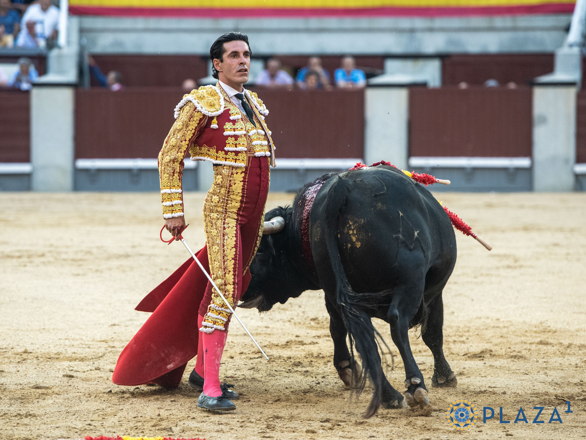 Talavante extrae lo mejor de un ‘Curioso’ de Torrealta de calidad menguante