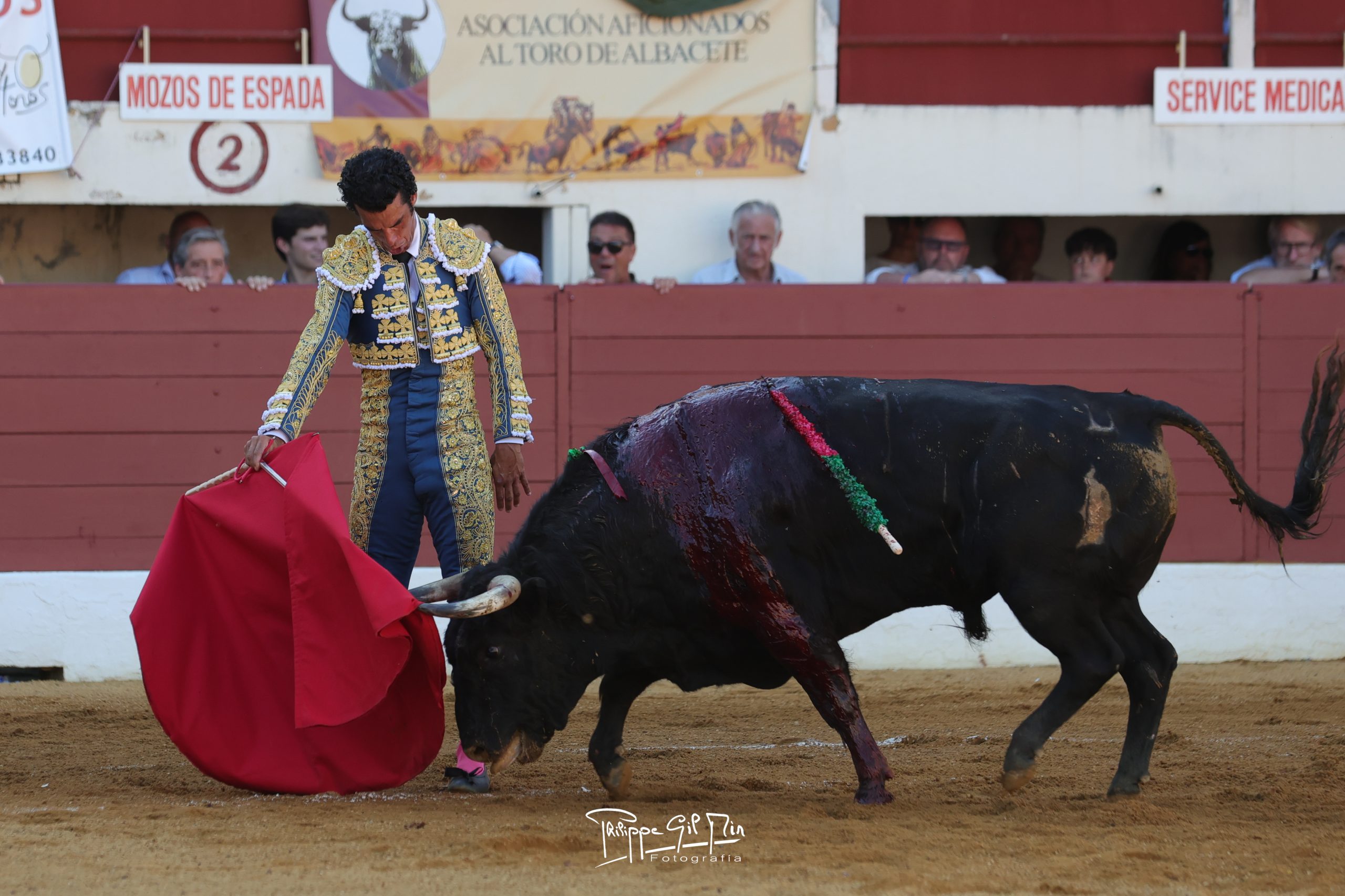 Morenito de Aranda deja la faena más completa en Vic en una corrida de Baltasar Ibán de juego desigual