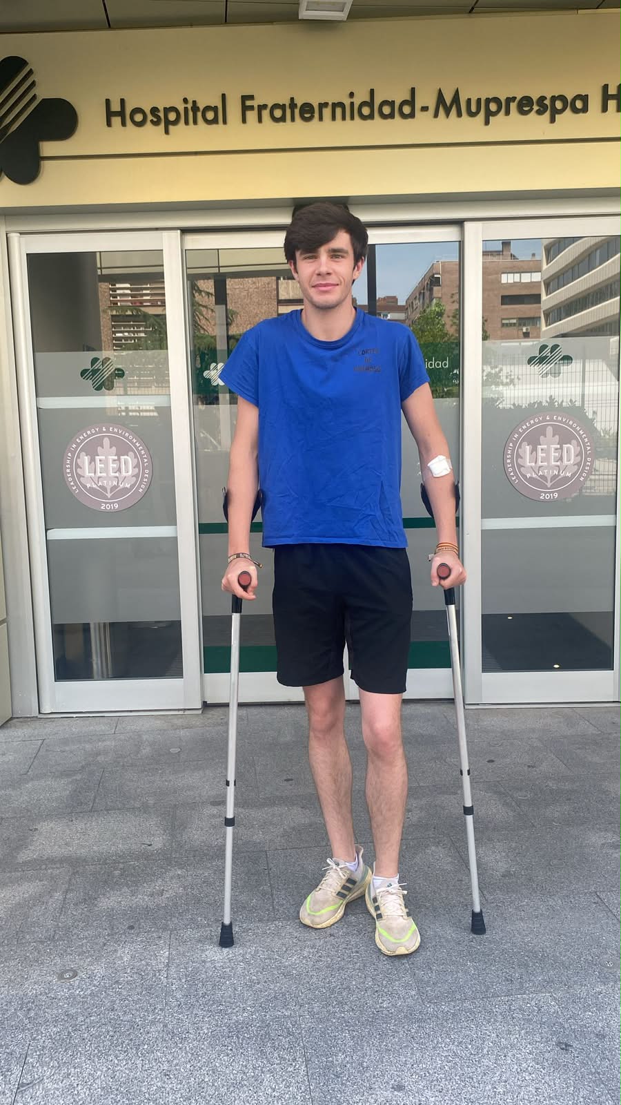 Mario Vilau recibe el alta hospitalaria