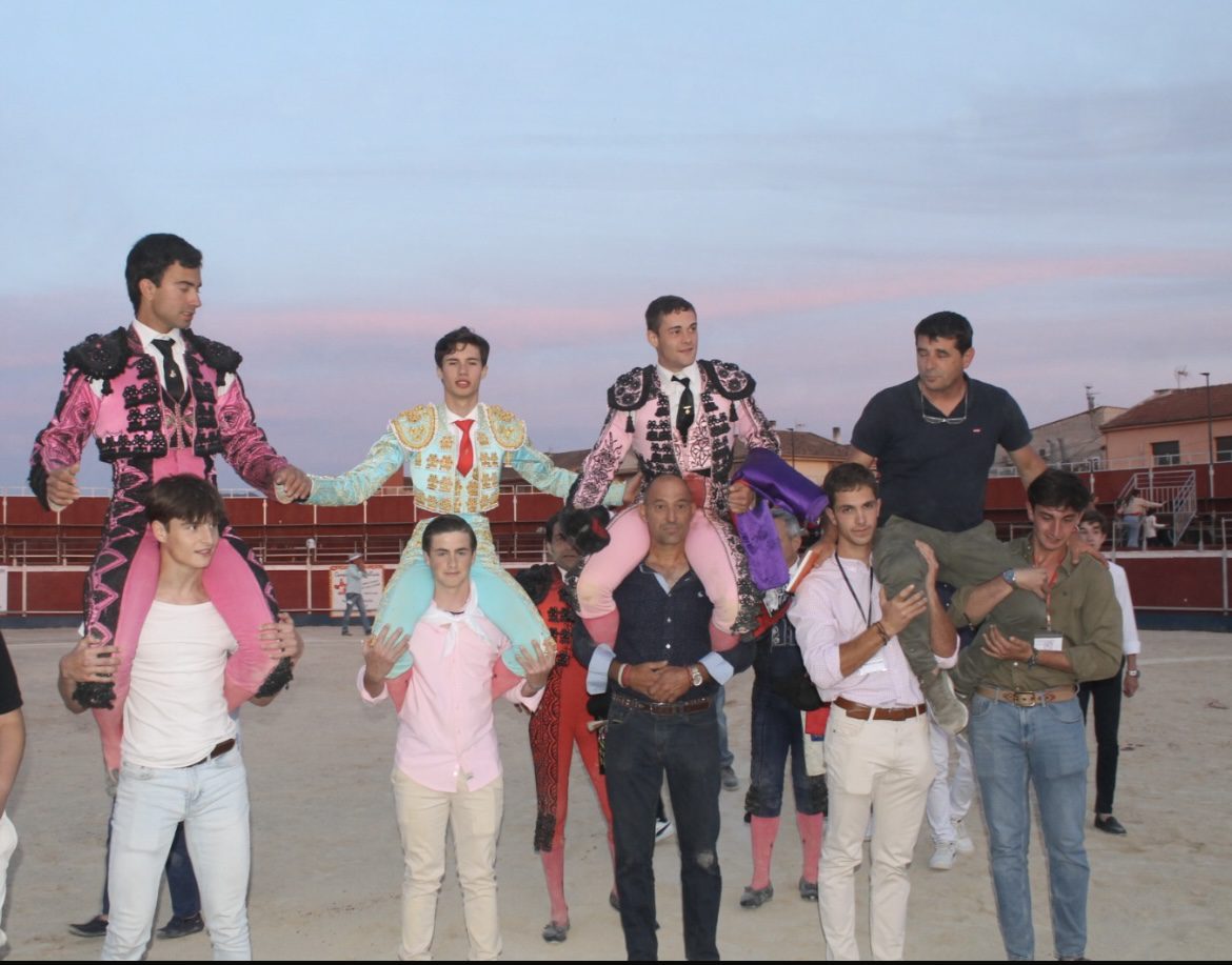 Puerta Grande para los tres actuantes en la novillada de Alcantarilla (Murcia)