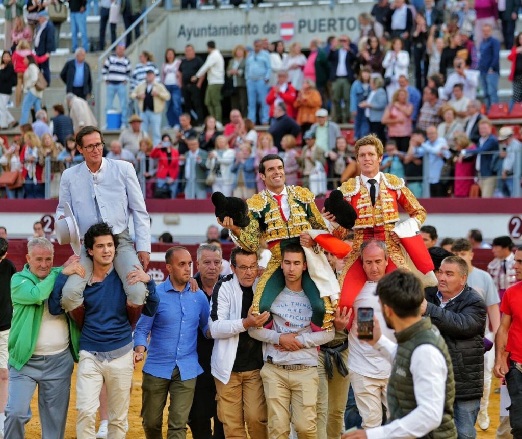 Borja Jiménez y Emilio de Justo abren la puerta grande en Puertollano en una gran tarde