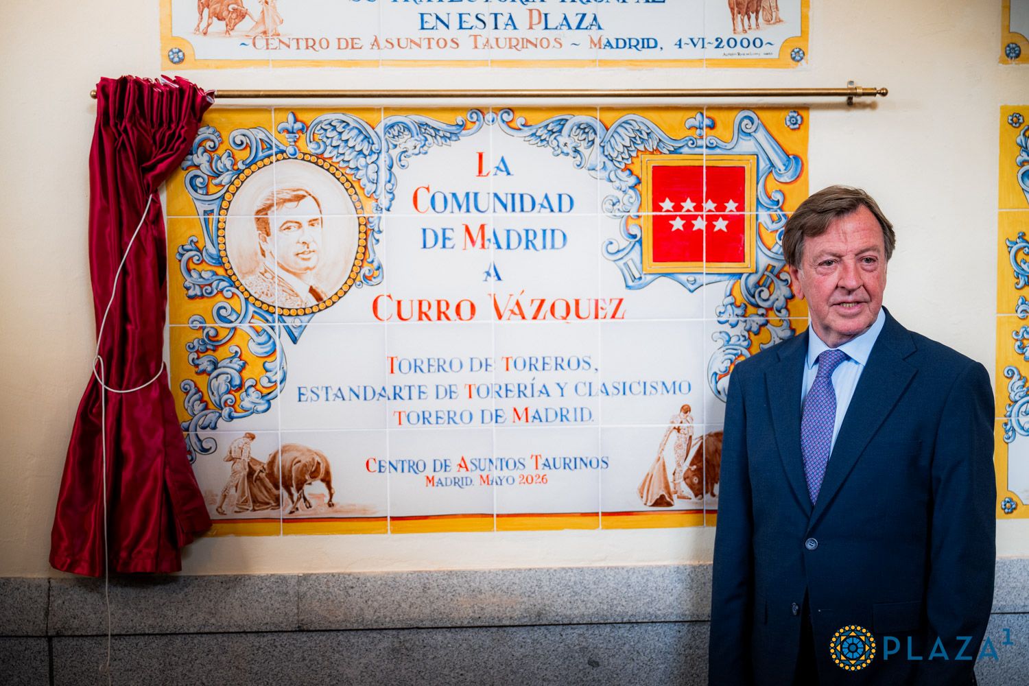 Las Ventas rinde homenaje a Curro Vázquez con un azulejo en los tendidos bajos en una jornada histórica