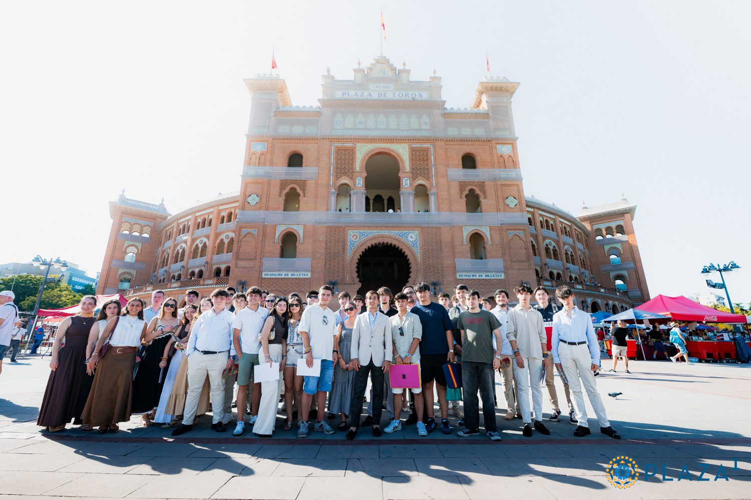 Ismael Martín reúne a más de un centenar de jóvenes en Las Ventas en una tertulia taurina previa a su cita del 3 de junio en Madrid