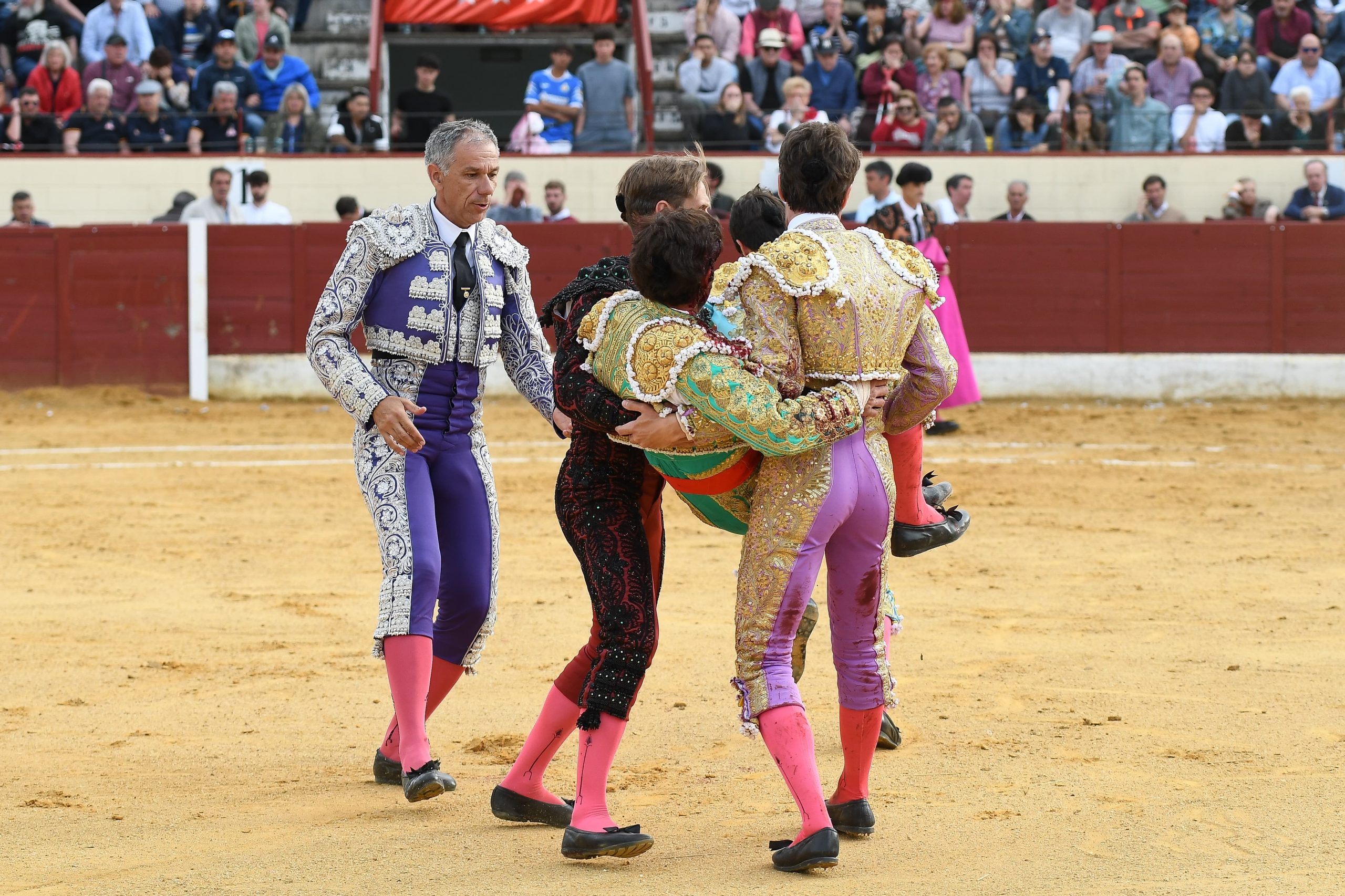 Cornada en el escroto con afectación del testículo derecho para Alberto Durán en Valdemoro