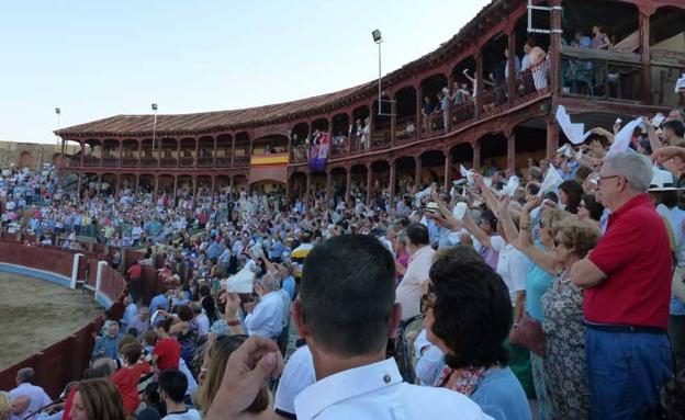 Arranca con expectación la venta física y online de localidades en Segovia