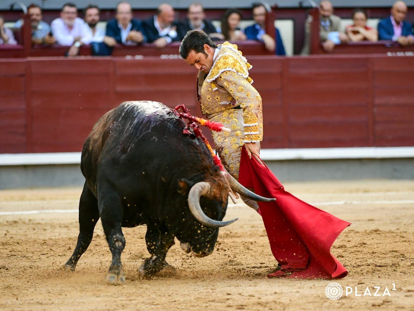 José Garrido sostiene la tarde en Las Ventas con una oreja en una corrida sin fondo de Montalvo